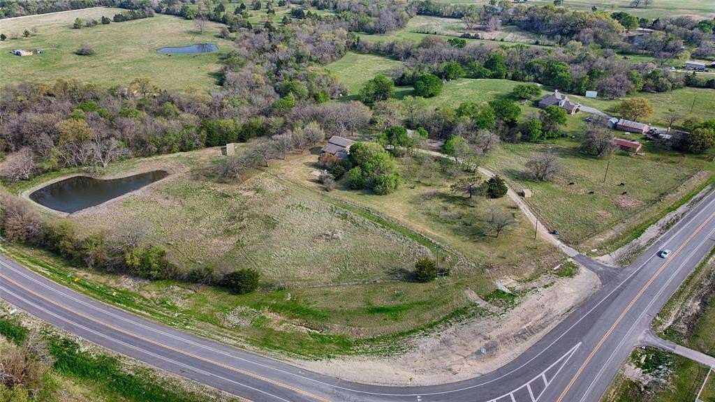 11.95 Acres of Land with Home for Sale in Blue Ridge, Texas