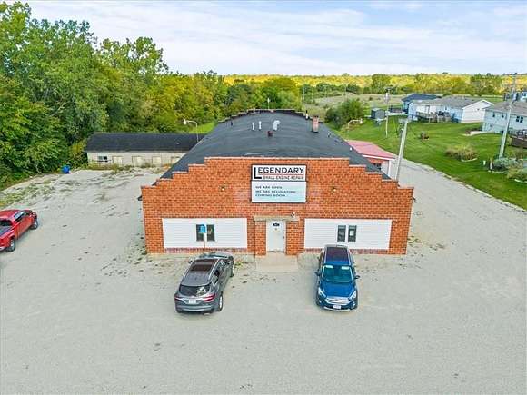 2.06 Acres of Mixed-Use Land for Auction in Gallatin, Missouri