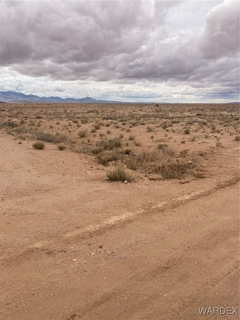 20 Acres of Land for Sale in Kingman, Arizona