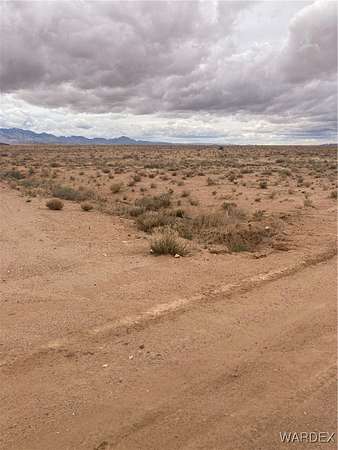 20 Acres of Land for Sale in Kingman, Arizona