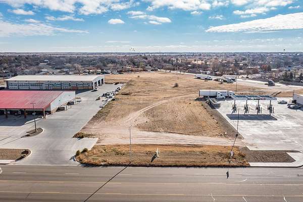 1 Acre of Mixed-Use Land for Sale in Pampa, Texas