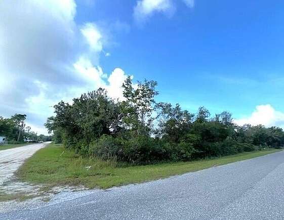 0.5 Acres of Residential Land for Sale in Okeechobee, Florida