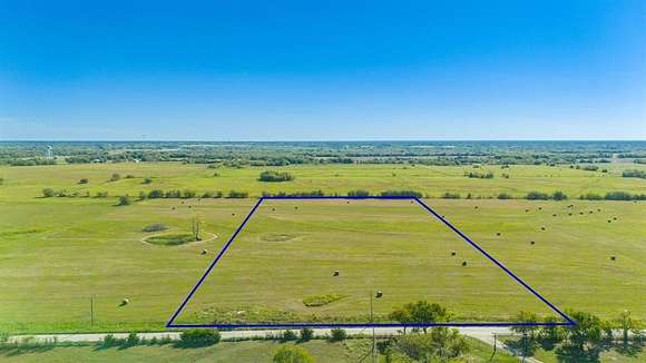 11.11 Acres of Land for Sale in Campbell, Texas