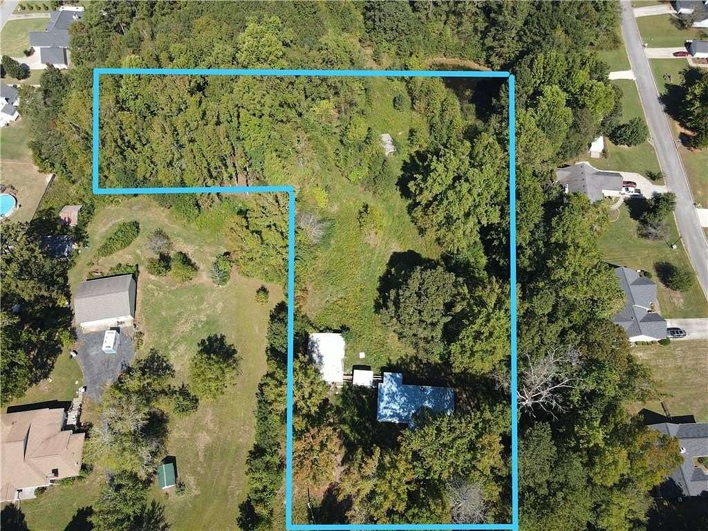 5 Acres of Residential Land with Home for Sale in Douglasville, Georgia