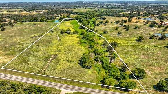 21 Acres of Recreational Land for Sale in Poolville, Texas