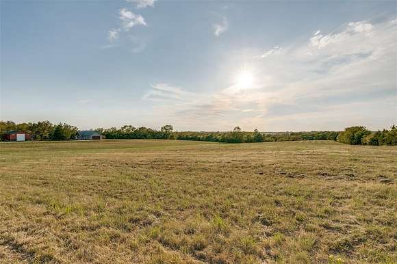 6.76 Acres of Residential Land for Sale in Dodd City, Texas