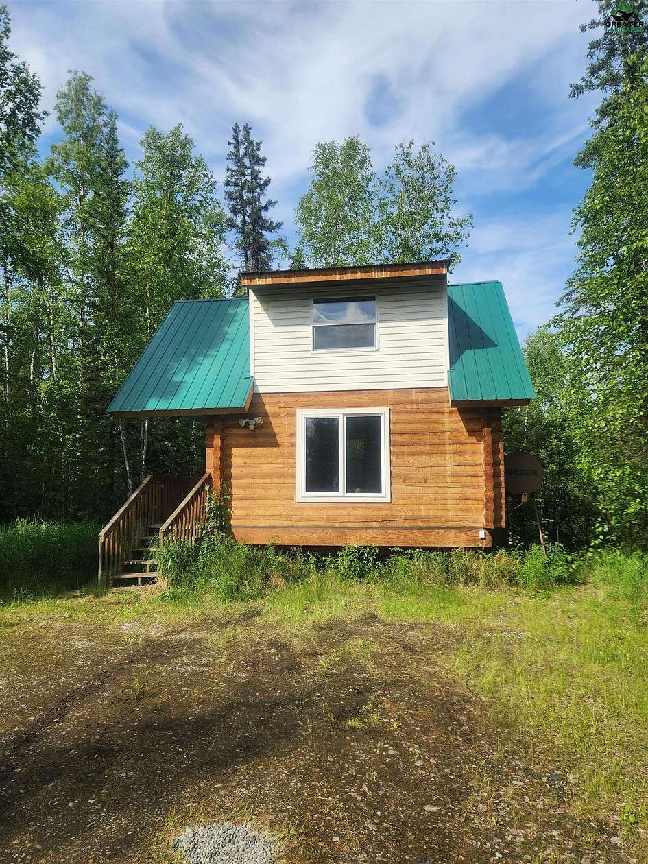 1.5 Acres of Residential Land with Home for Sale in Fairbanks, Alaska