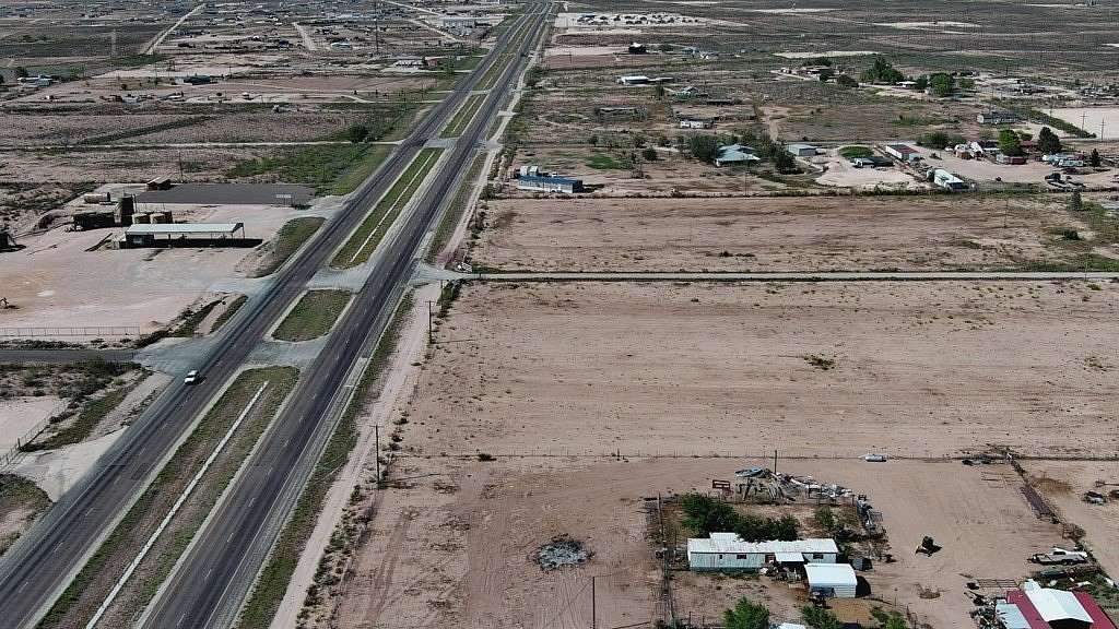 1 Acre of Land for Sale in Crane, Texas