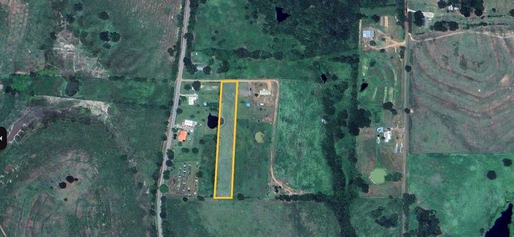 3 Acres of Land for Sale in Omaha, Texas