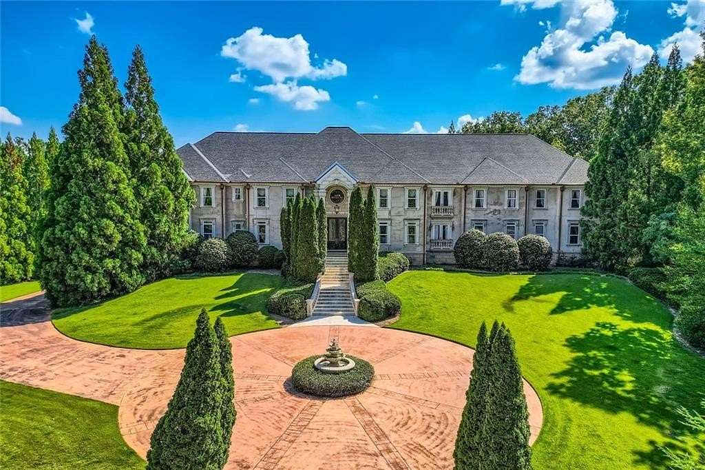 11.4 Acres of Land with Home for Sale in Chattahoochee Hills, Georgia