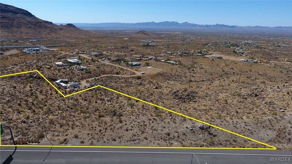 5.57 Acres of Land for Sale in Golden Valley, Arizona