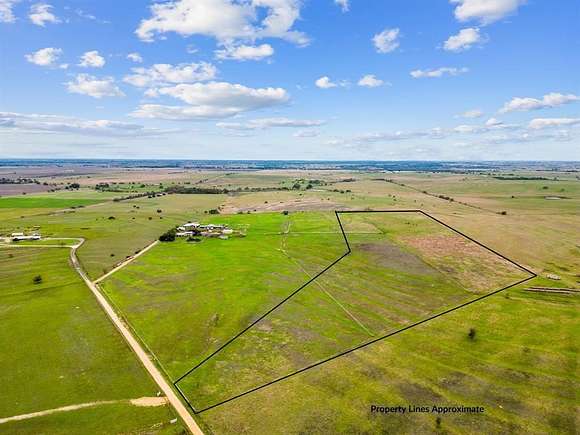 28.63 Acres of Agricultural Land for Sale in Salado, Texas