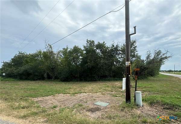 14 Acres of Land for Sale in Victoria, Texas