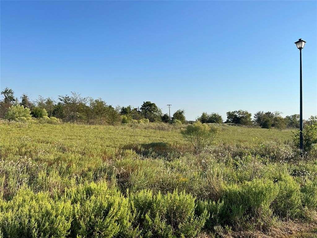 1.08 Acres of Residential Land for Sale in Wills Point, Texas