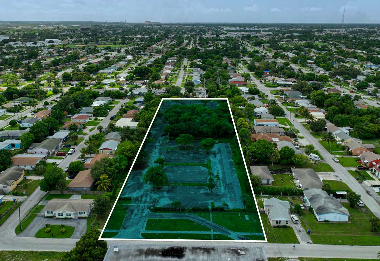 2.83 Acres of Commercial Land for Lease in Riviera Beach, Florida