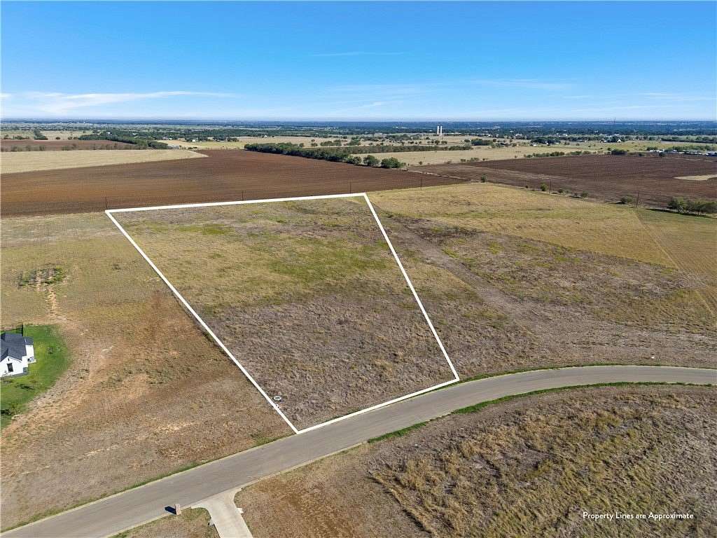 7.74 Acres of Residential Land for Sale in Crawford, Texas