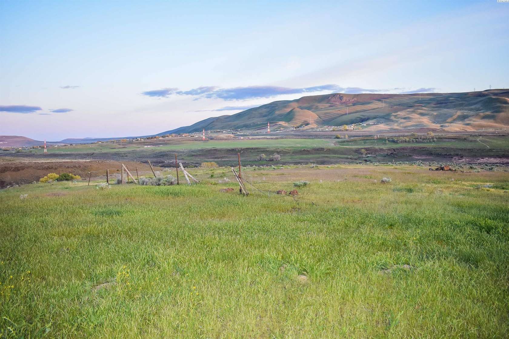 20.07 Acres of Agricultural Land for Sale in Benton City, Washington