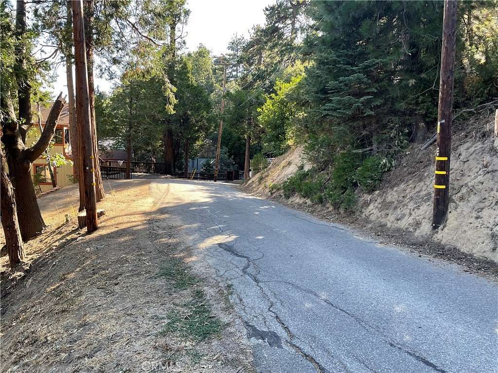 0.08 Acres of Land for Sale in Lake Arrowhead, California