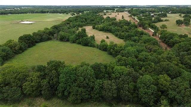 5 Acres of Residential Land for Sale in Marietta, Oklahoma