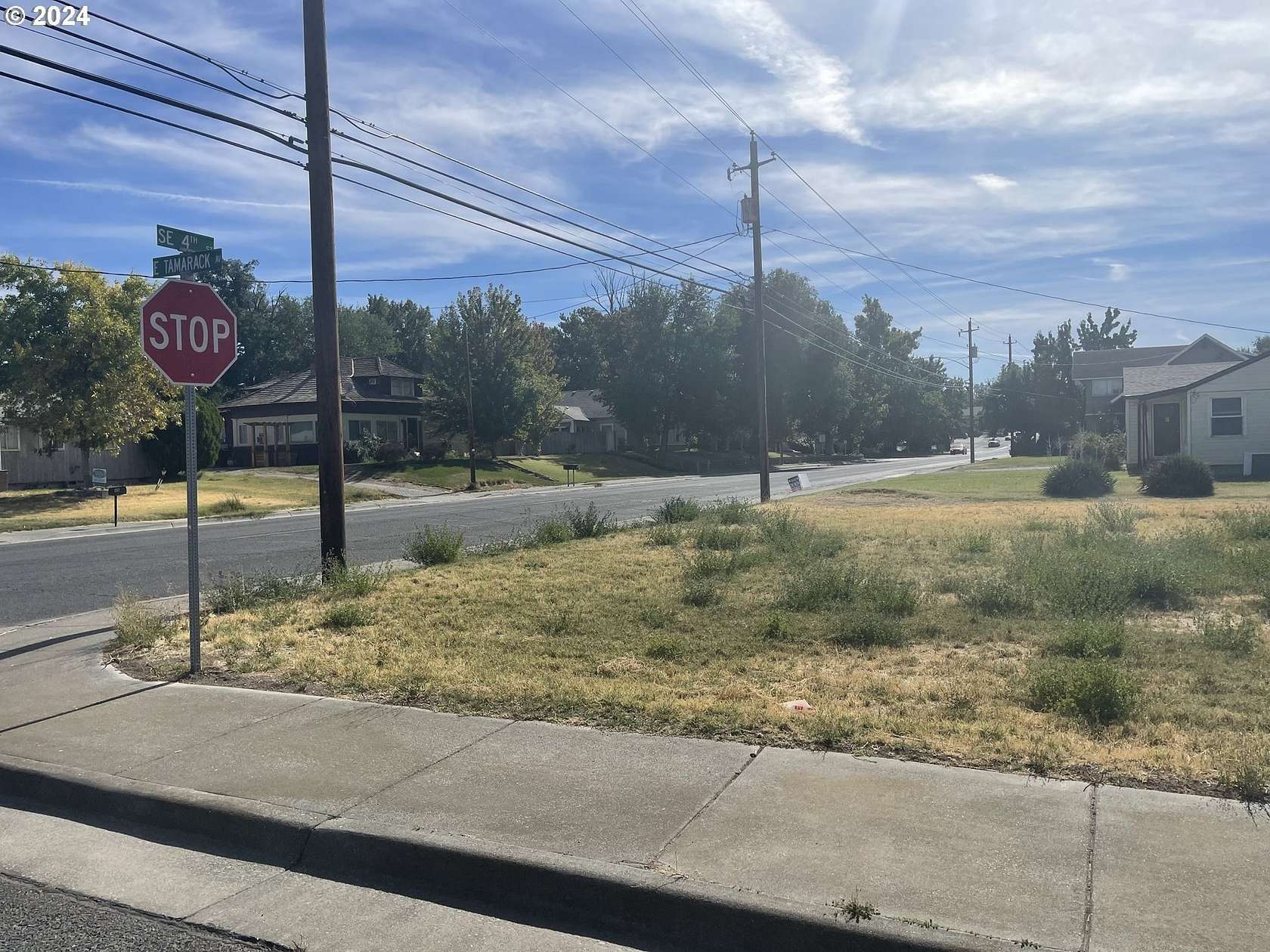 1.55 Acres of Commercial Land for Sale in Hermiston, Oregon