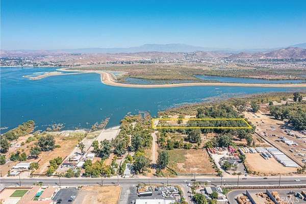 1.14 Acres of Land for Sale in Lake Elsinore, California