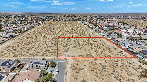 2.572 Acres of Land for Sale in Palmdale, California