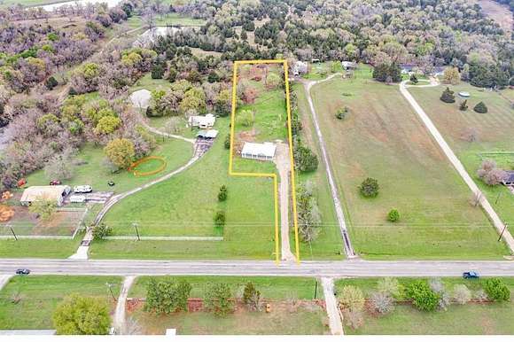 2 Acres of Residential Land with Home for Sale in Campbell, Texas