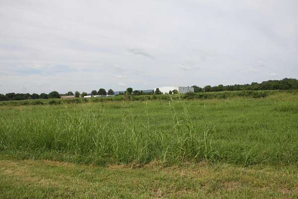 2 Acres of Mixed-Use Land for Sale in Harrison, Arkansas