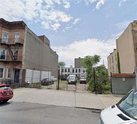 0.092 Acres of Residential Land for Sale in Brooklyn, New York