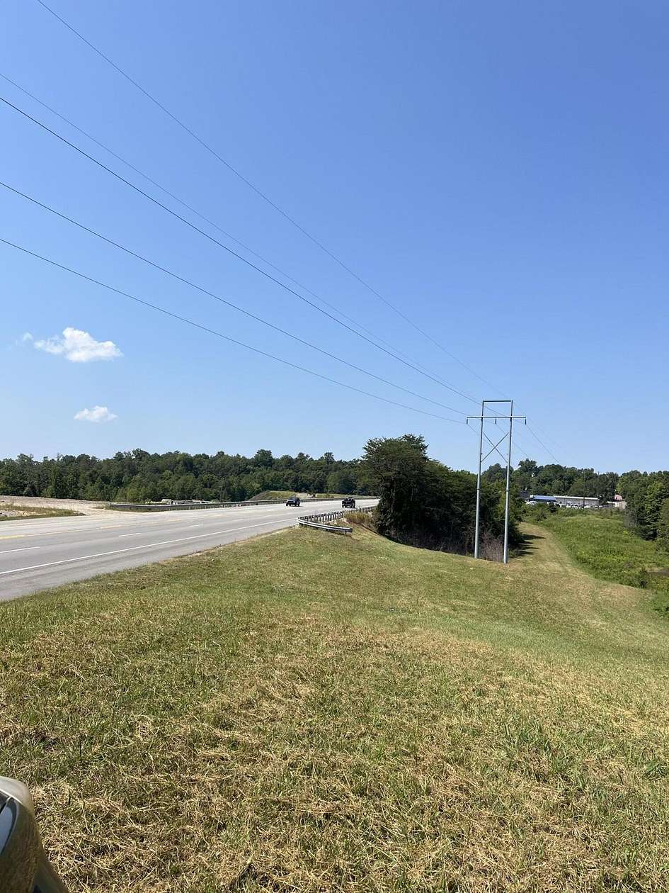 6 Acres of Land for Sale in Irvine, Kentucky