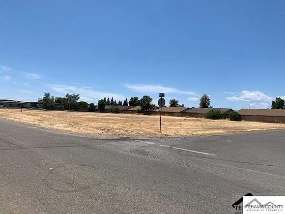 1 Acre of Commercial Land for Sale in Red Bluff, California