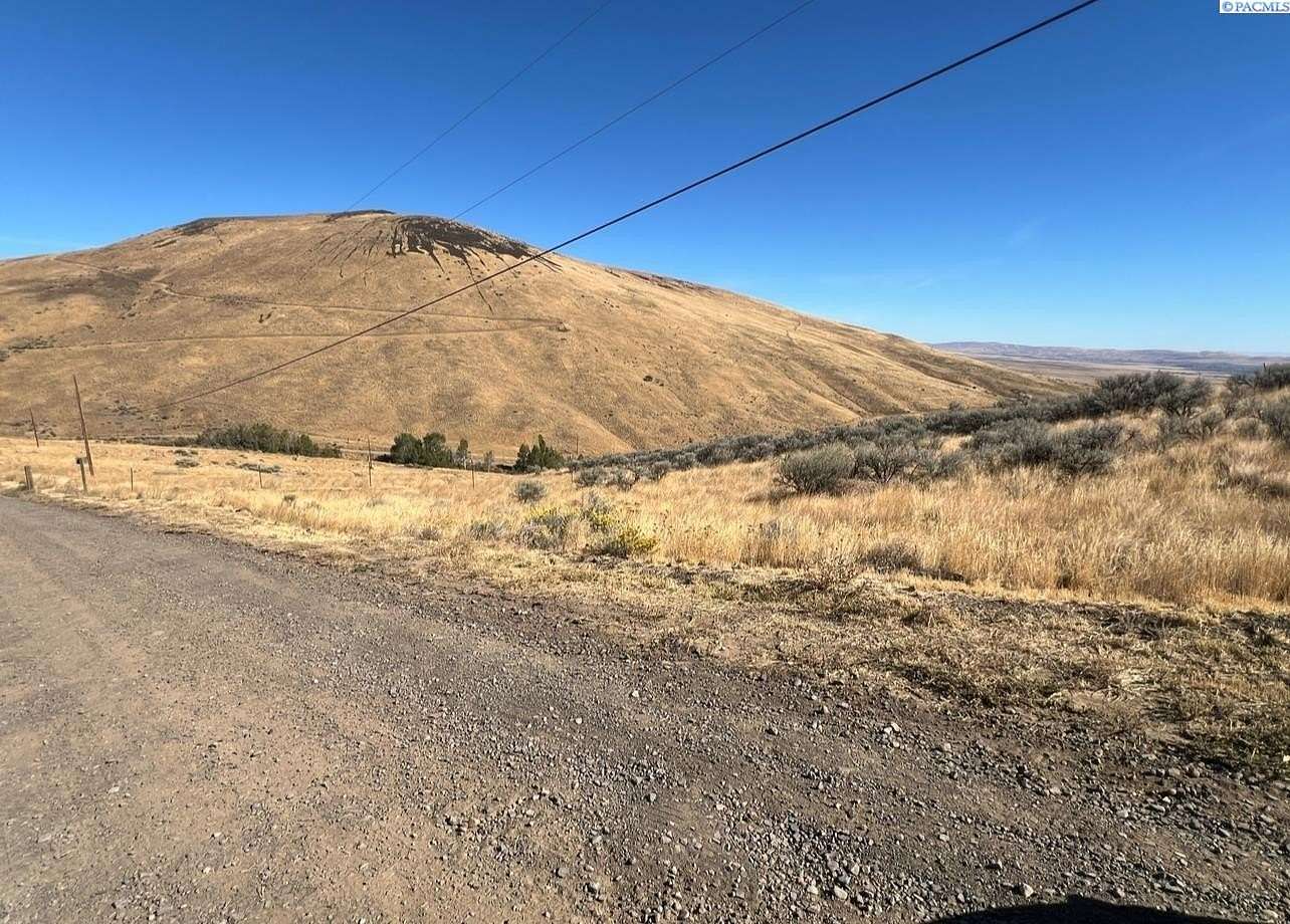 9.99 Acres of Residential Land for Sale in Yakima, Washington