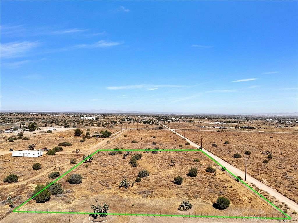 4.53 Acres of Residential Land for Sale in Phelan, California