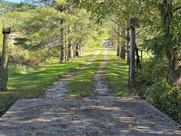 3.53 Acres of Residential Land with Home for Sale in Vanceburg, Kentucky