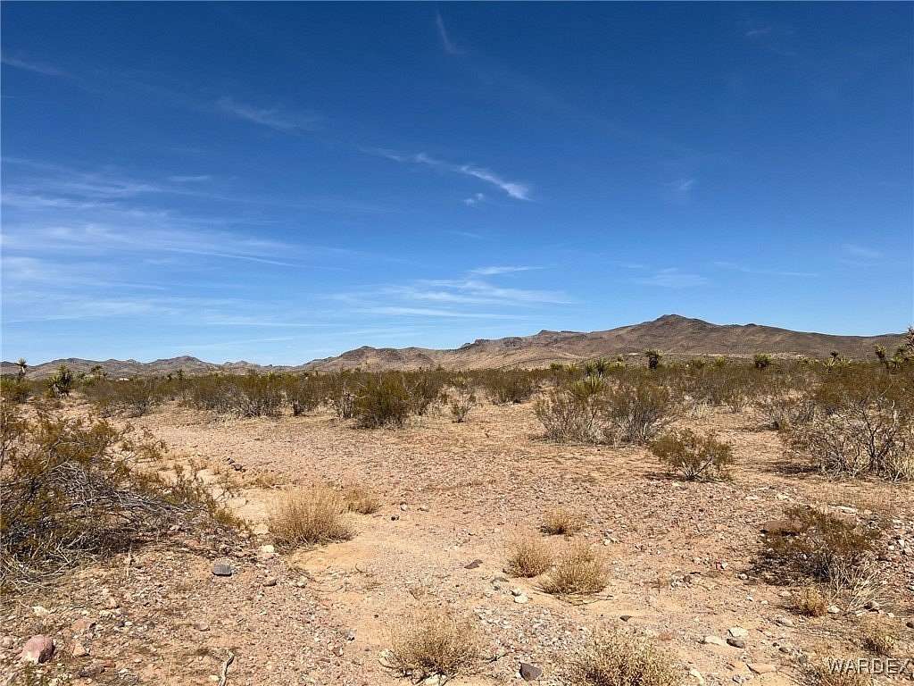 2.34 Acres of Residential Land for Sale in Golden Valley, Arizona