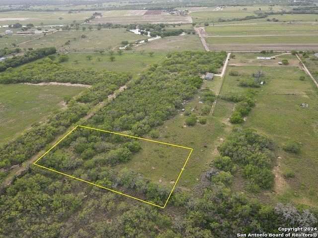 1.94 Acres of Residential Land for Sale in Poteet, Texas