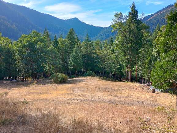 40.27 Acres of Land for Sale in Wolf Creek, Oregon