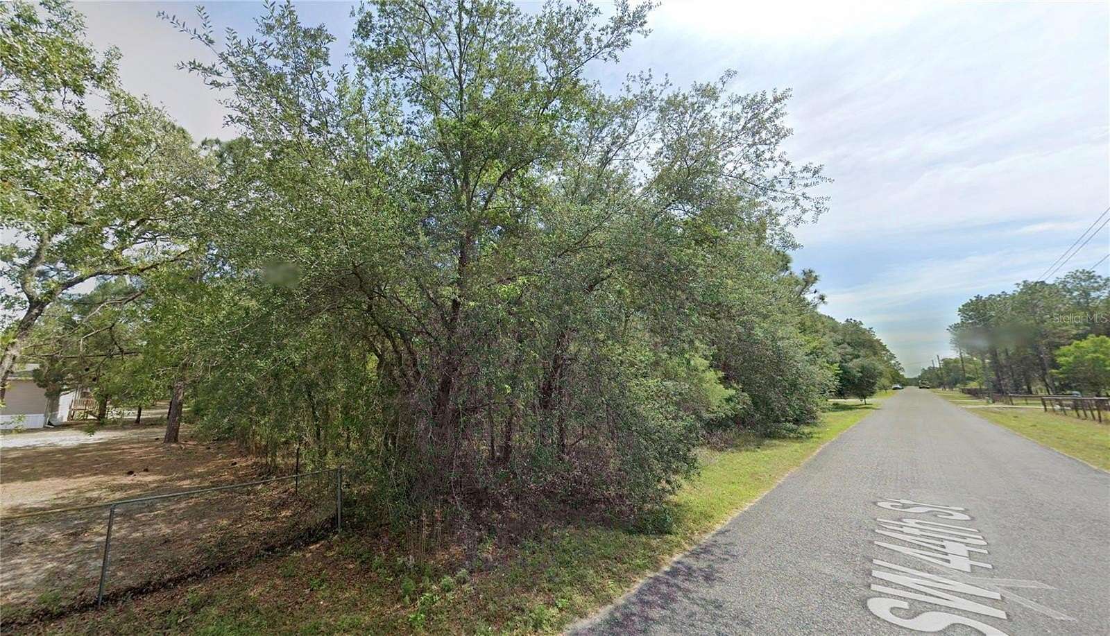 0.92 Acres of Land for Sale in Dunnellon, Florida