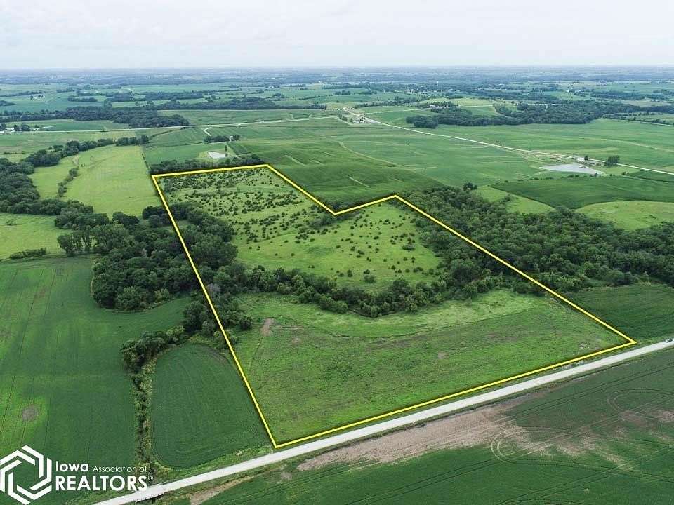 47.5 Acres of Recreational Land & Farm for Sale in Sigourney, Iowa