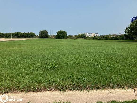 1.07 Acres of Land for Sale in Clear Lake, Iowa