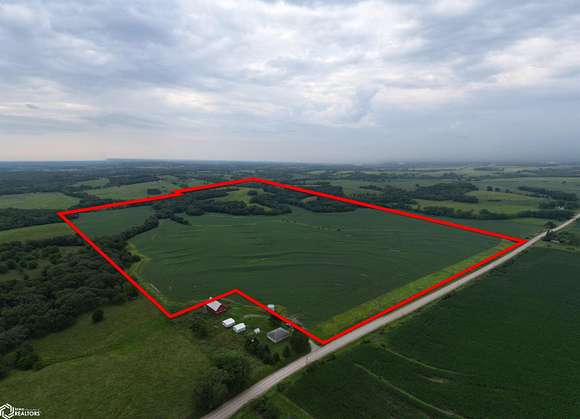 Land for Auction in Bussey, Iowa