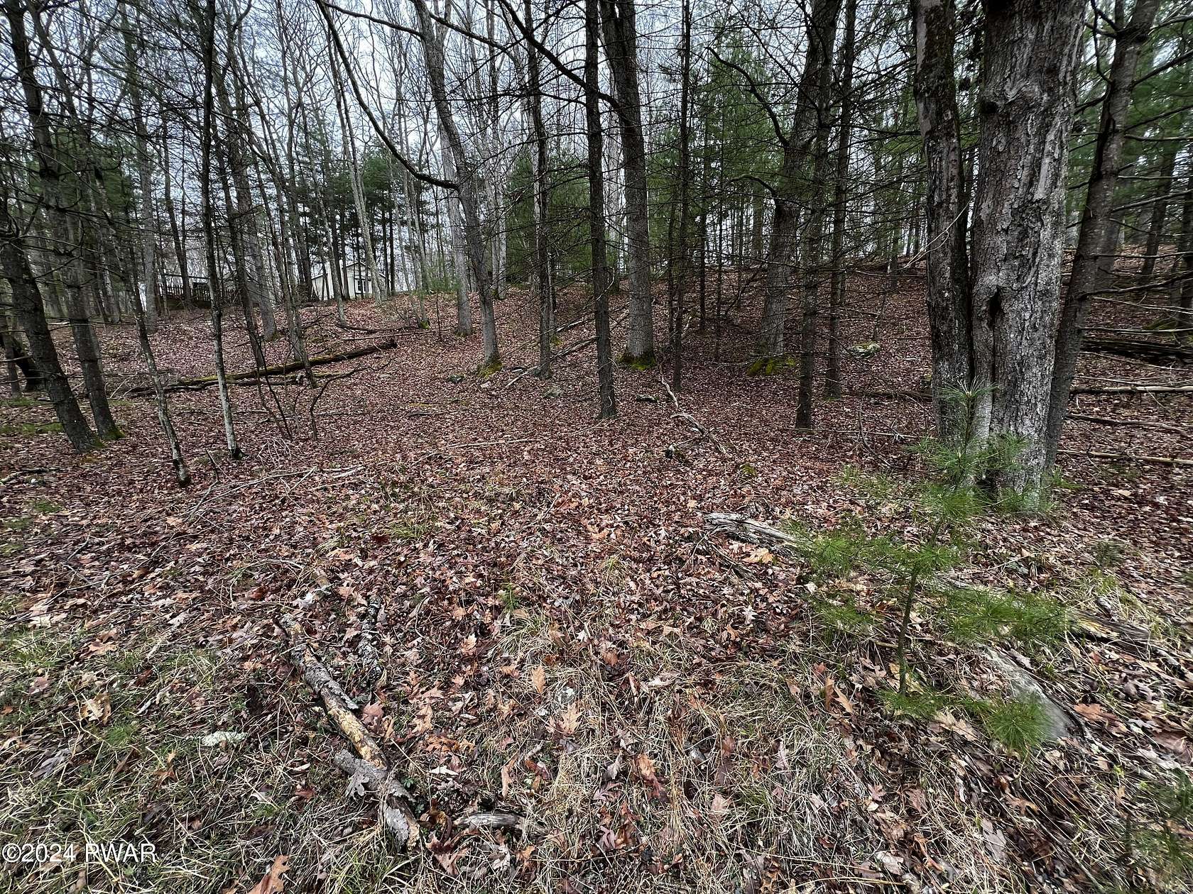 2.23 Acres of Residential Land for Sale in Shohola, Pennsylvania