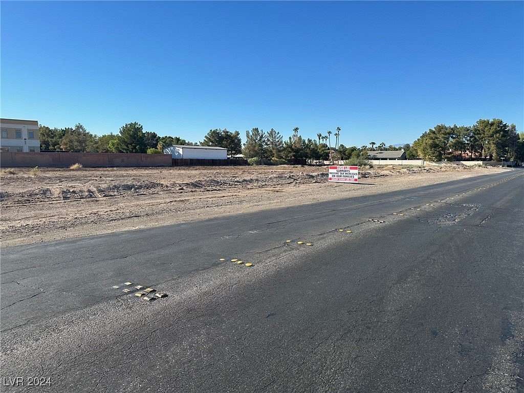 0.97 Acres of Land for Sale in Las Vegas, Nevada