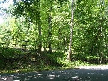 3.3 Acres of Land for Sale in Lebanon, Pennsylvania