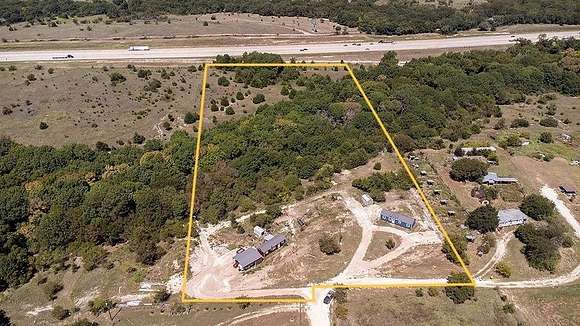 10 Acres of Residential Land for Sale in Hillsboro, Texas