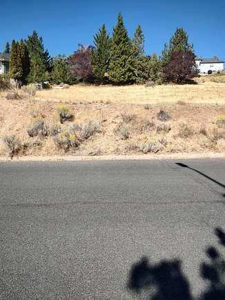 0.22 Acres of Residential Land for Sale in Klamath Falls, Oregon