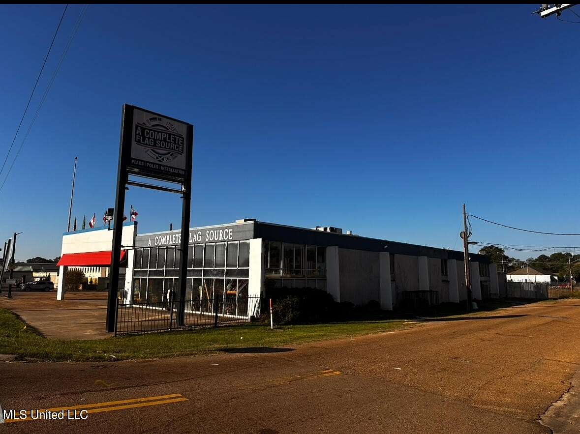 2.73 Acres of Improved Commercial Land for Sale in Jackson, Mississippi