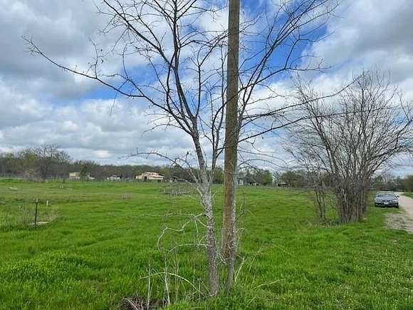 2.288 Acres of Land for Sale in Quinlan, Texas