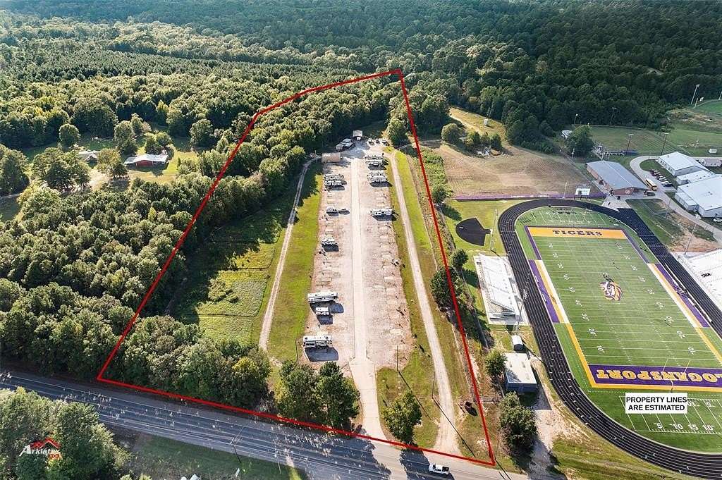 9.12 Acres of Improved Commercial Land for Sale in Logansport, Louisiana