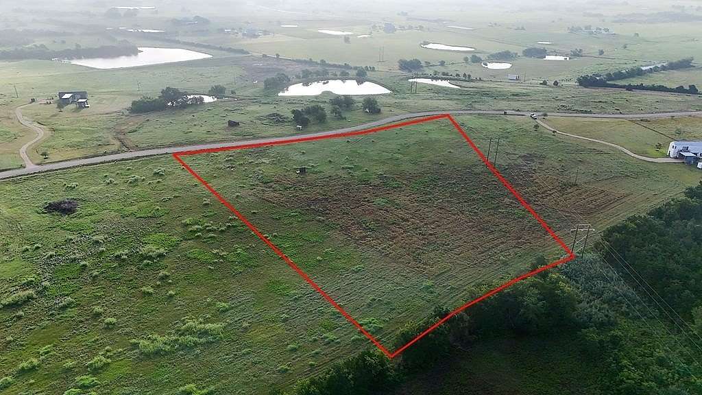 6.1 Acres of Land for Sale in Carmine, Texas